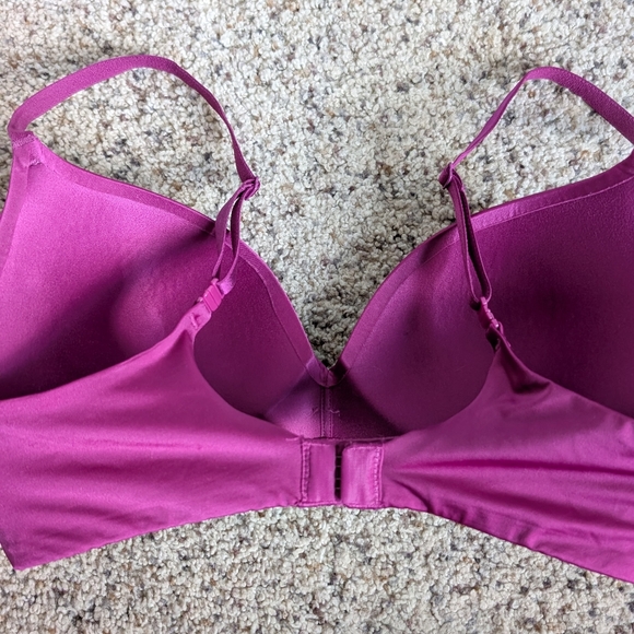 Victoria's Secret So Obsessed Wireless Push-up Bra 32D - Picture 8 of 10